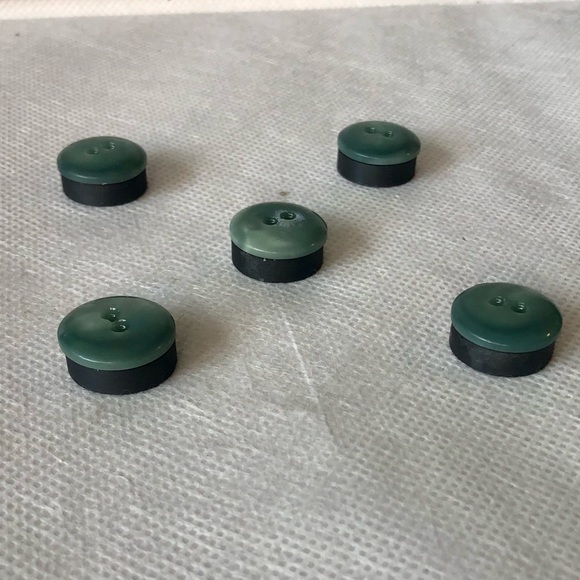 Green Button Fridge Magnets Set - Picture 3 of 4
